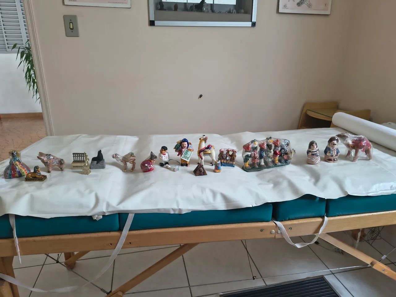 Coleção de miniaturas diversas - Foto 2