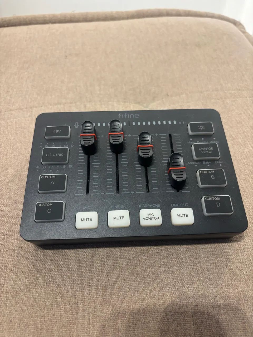 Kit mesa e microfone Fifine  - Foto 4