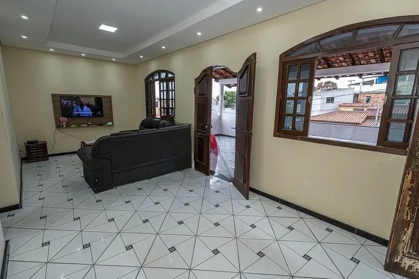 Casa à Venda - Heliópolis, 3 Quartos, 230 m2 - Foto 4