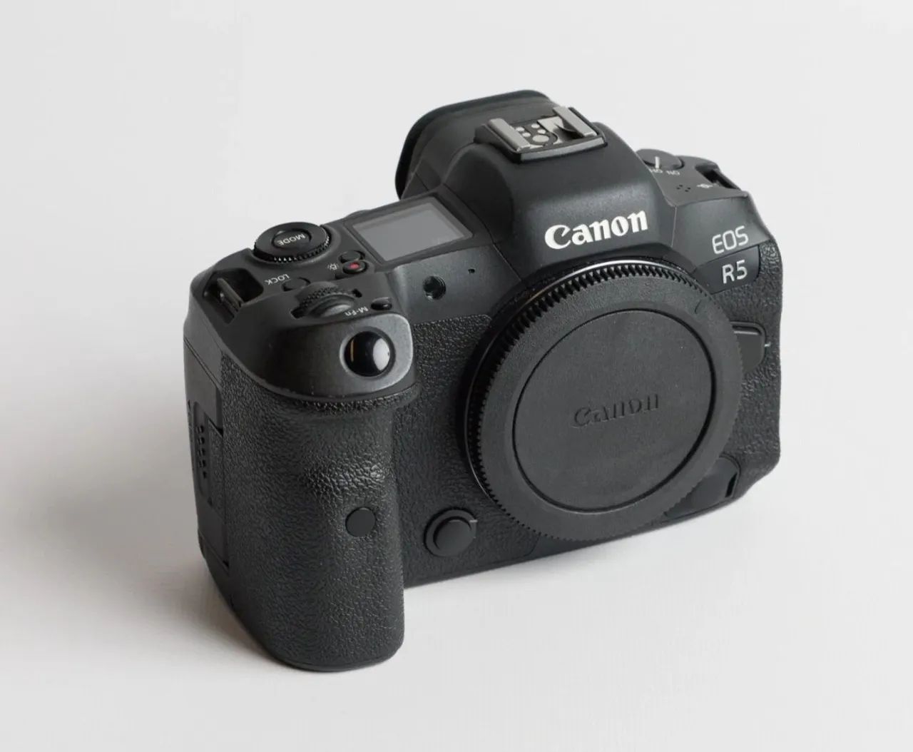 Camera Canon Mirroles R5 full frame