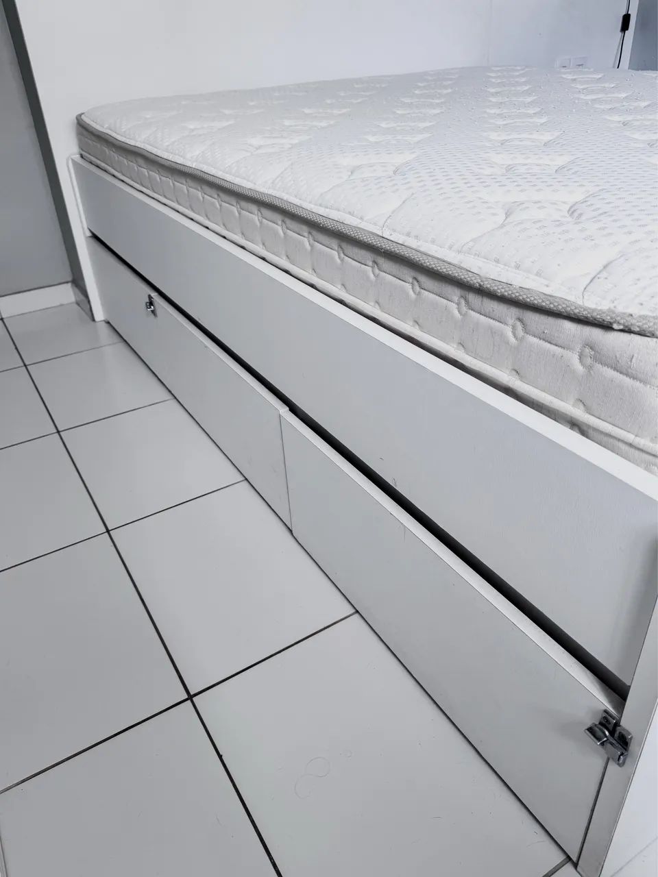 Base de Cama com gavetas - Queen  - Foto 2