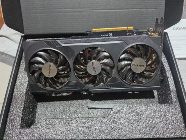 RTX 4070 Gigabyte Windforce OC 12gb