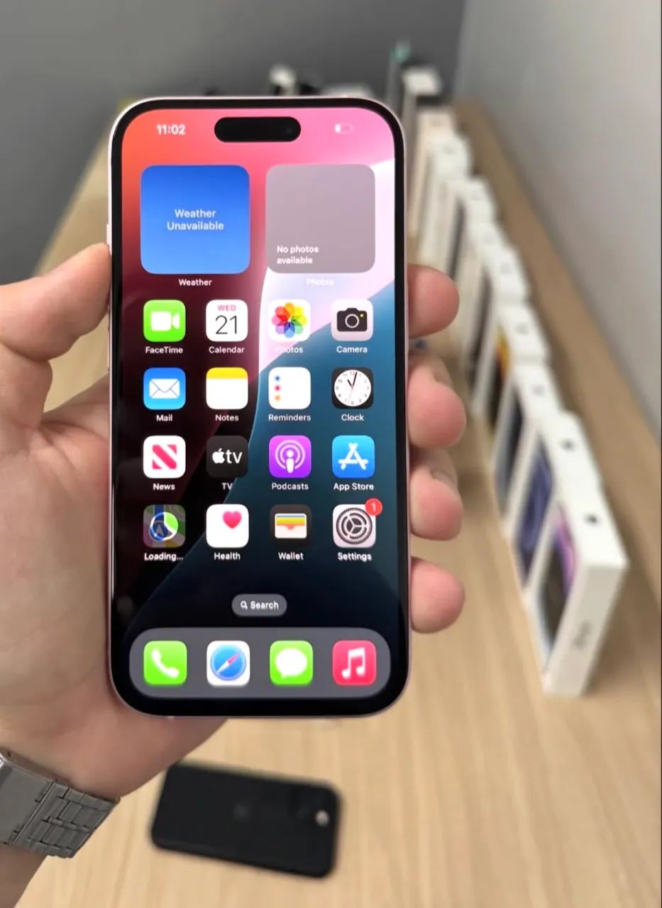 iPhone 15 rosa semi novo  - Foto 3