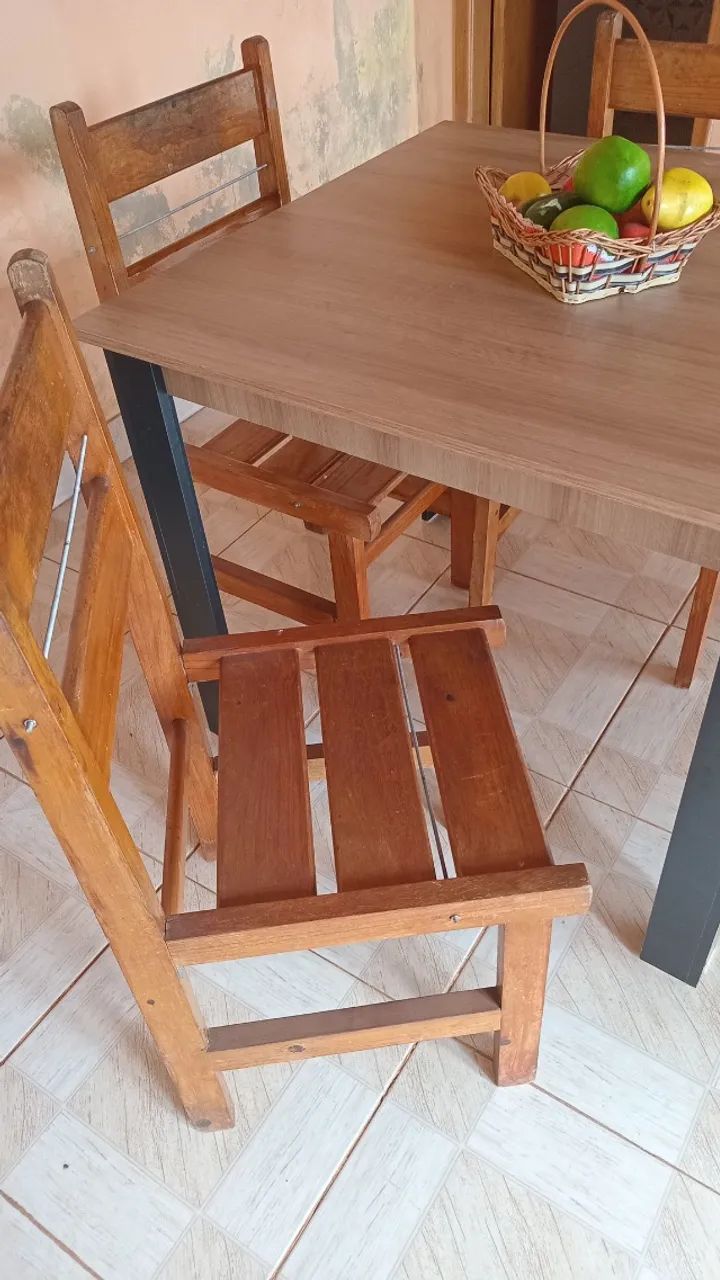 Mesa com 3 cadeiras  - Foto 4