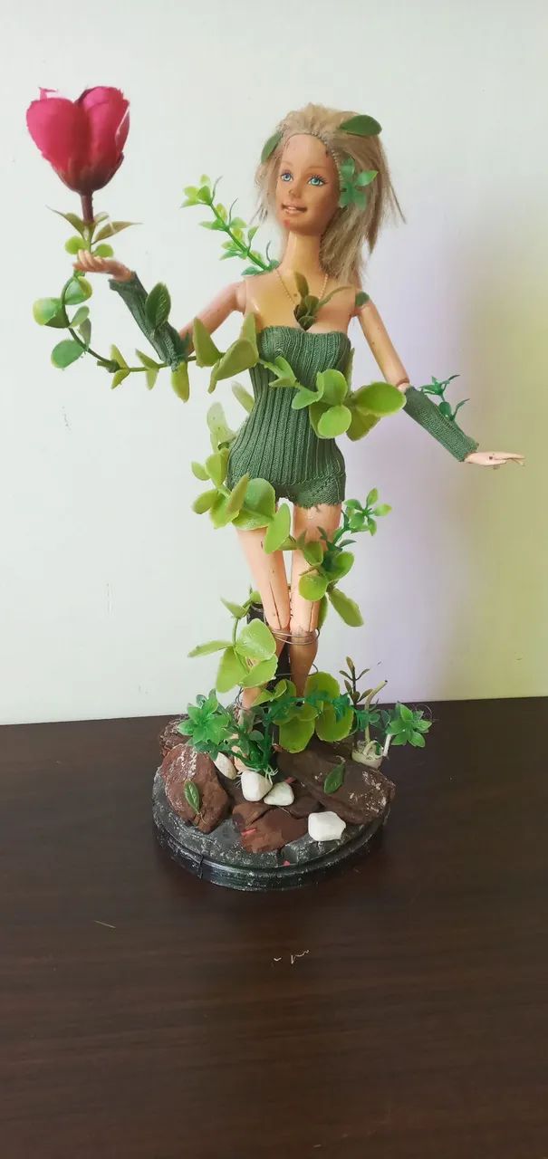 Boneca tipo escultura  - Foto 4