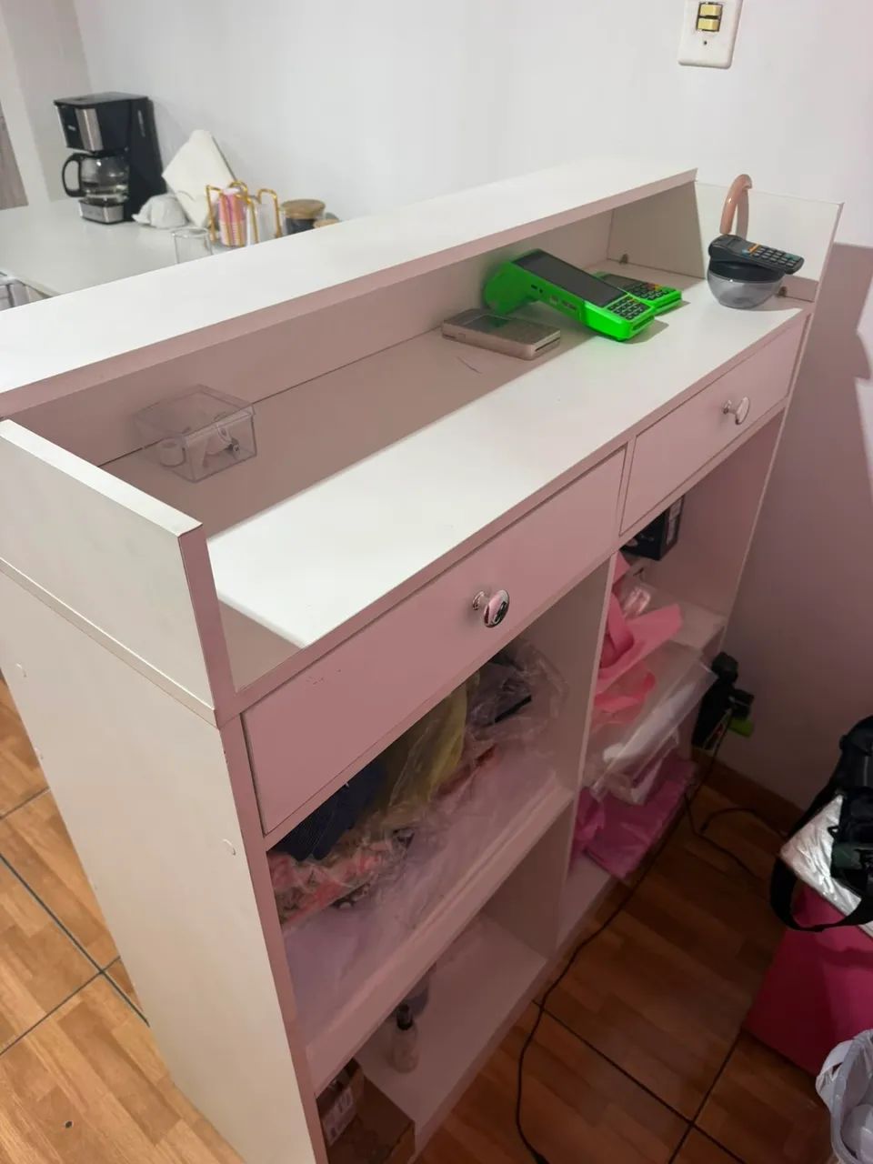 Passo Loja de Roupas Completa com Móveis e Estrutura - Foto 3