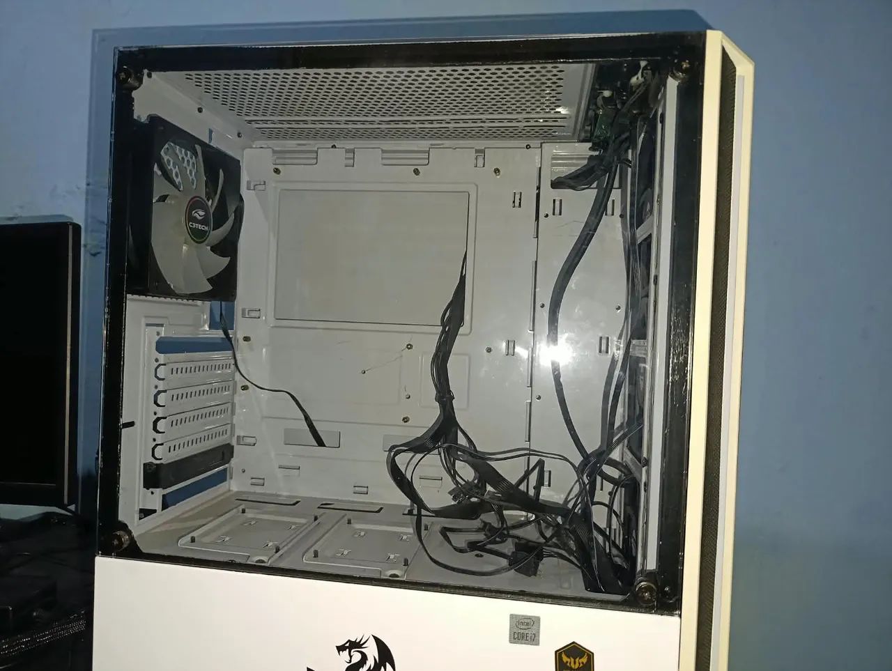 Gabinetes pra PC, Mid Tower com Fans RGB   - Foto 2