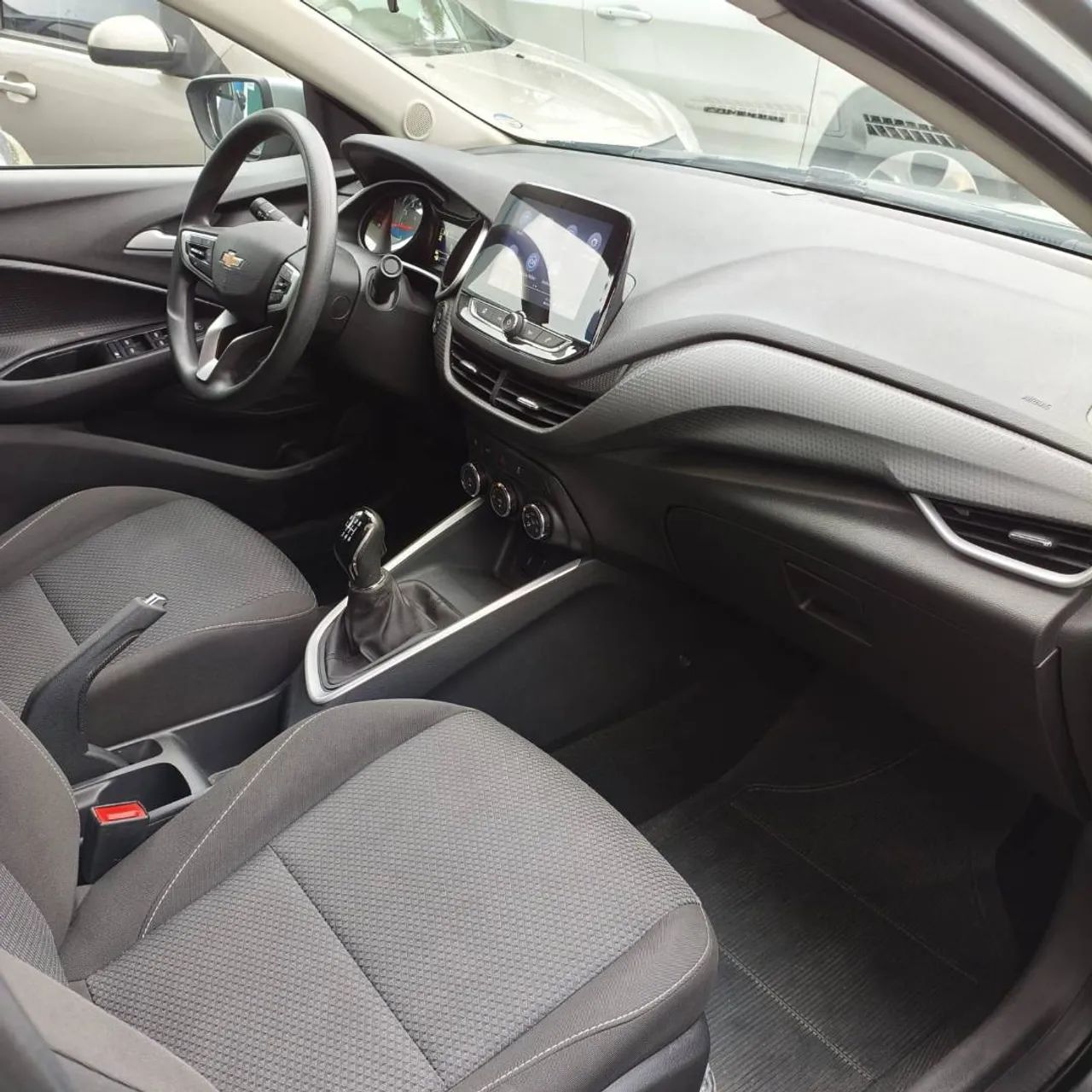 Chevrolet Onix Hatch LT 1.0 8V Flex Power Mec. 4P, foto 14 de 19
