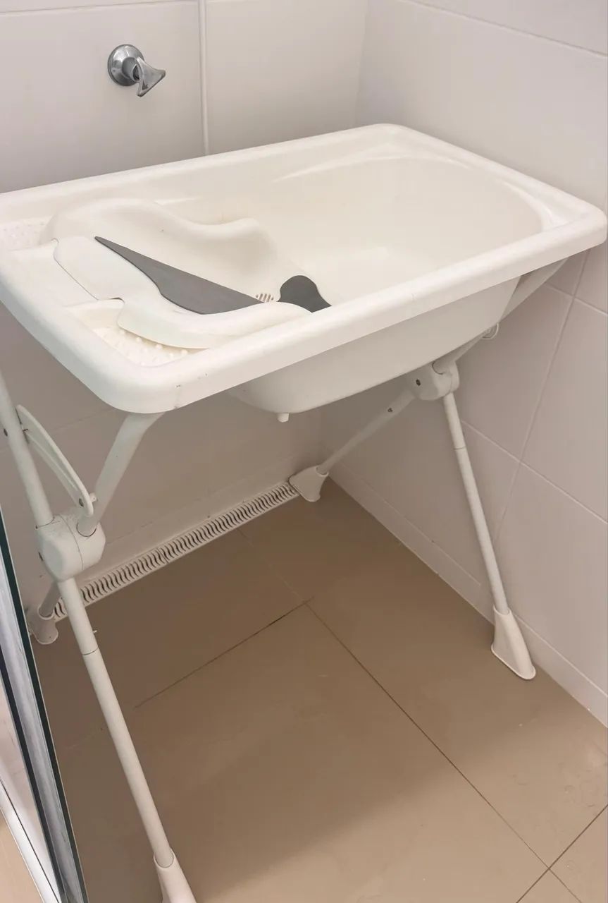 Banheira Burigotto com suporte