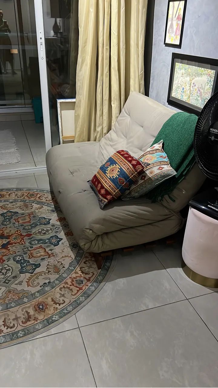 Sofá Futon 2 lugares cama casal - Foto 2