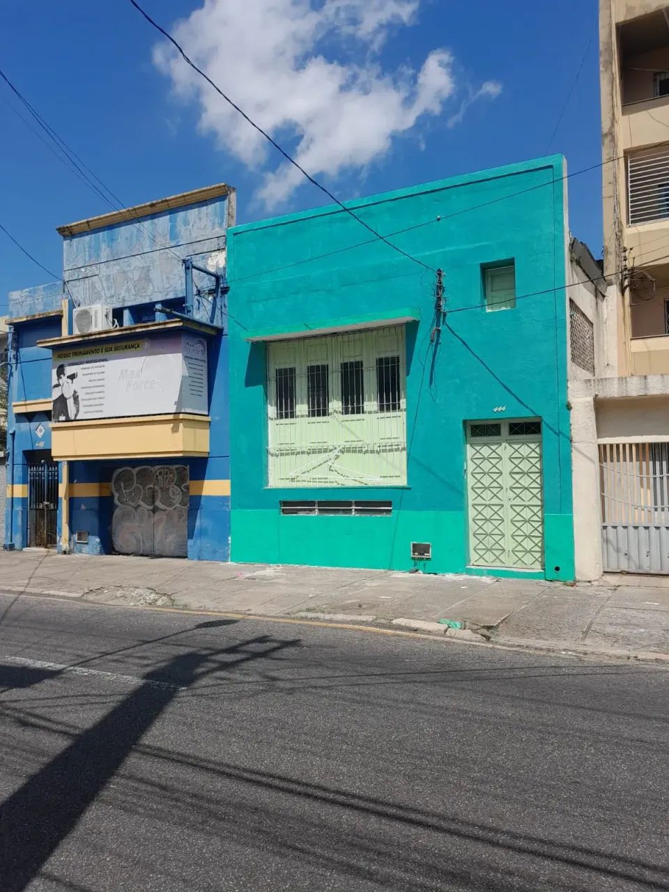 AMSO CASA NA CIDADE VELHA.