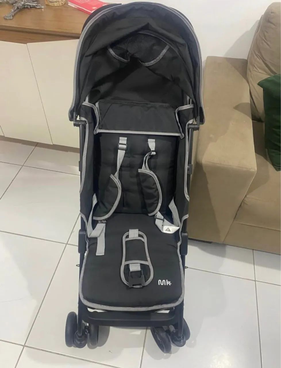 Vendo carrinho de bebê compacto  - Foto 3
