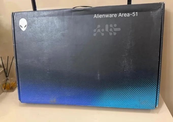 Notebook Gamer AlienWare 18 Area 51 Rtx 5090 Lacrado  - Foto 2
