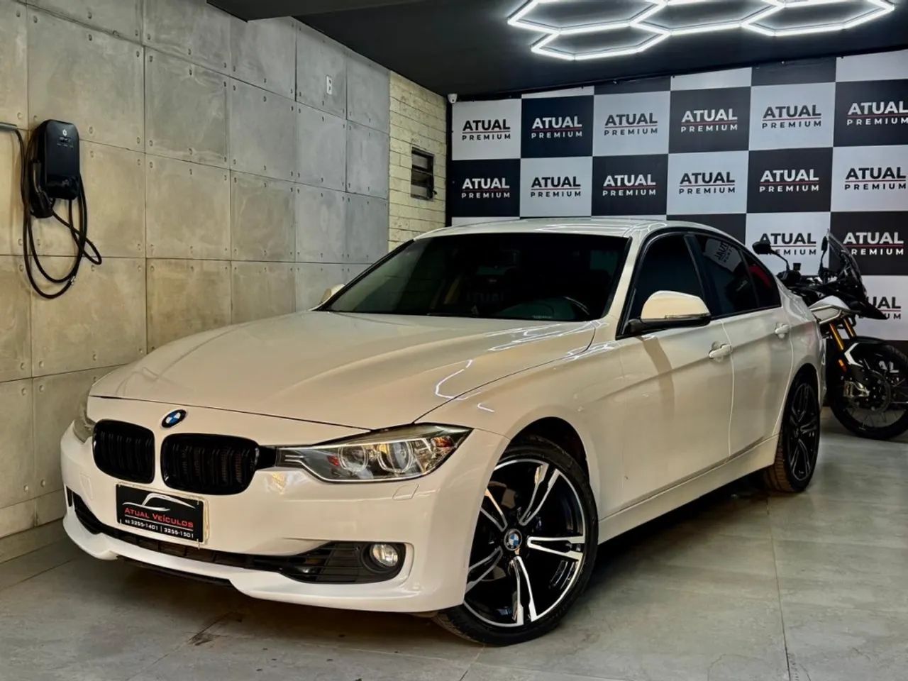 BMW 320I A 2.0 Turbo/activeflex 16V 184cv 4P 2015