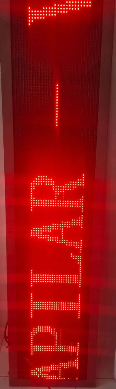 Painel de LED - interno - letras vermelhas