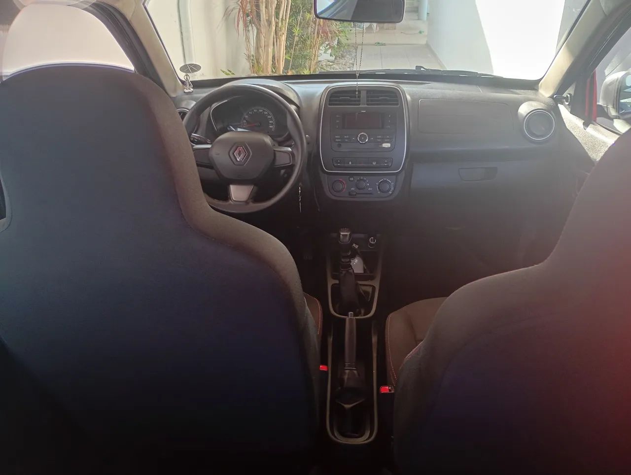 Renault Kwid Zen 1.0 Flex 12V 5P Mec. 2021 - Foto 3