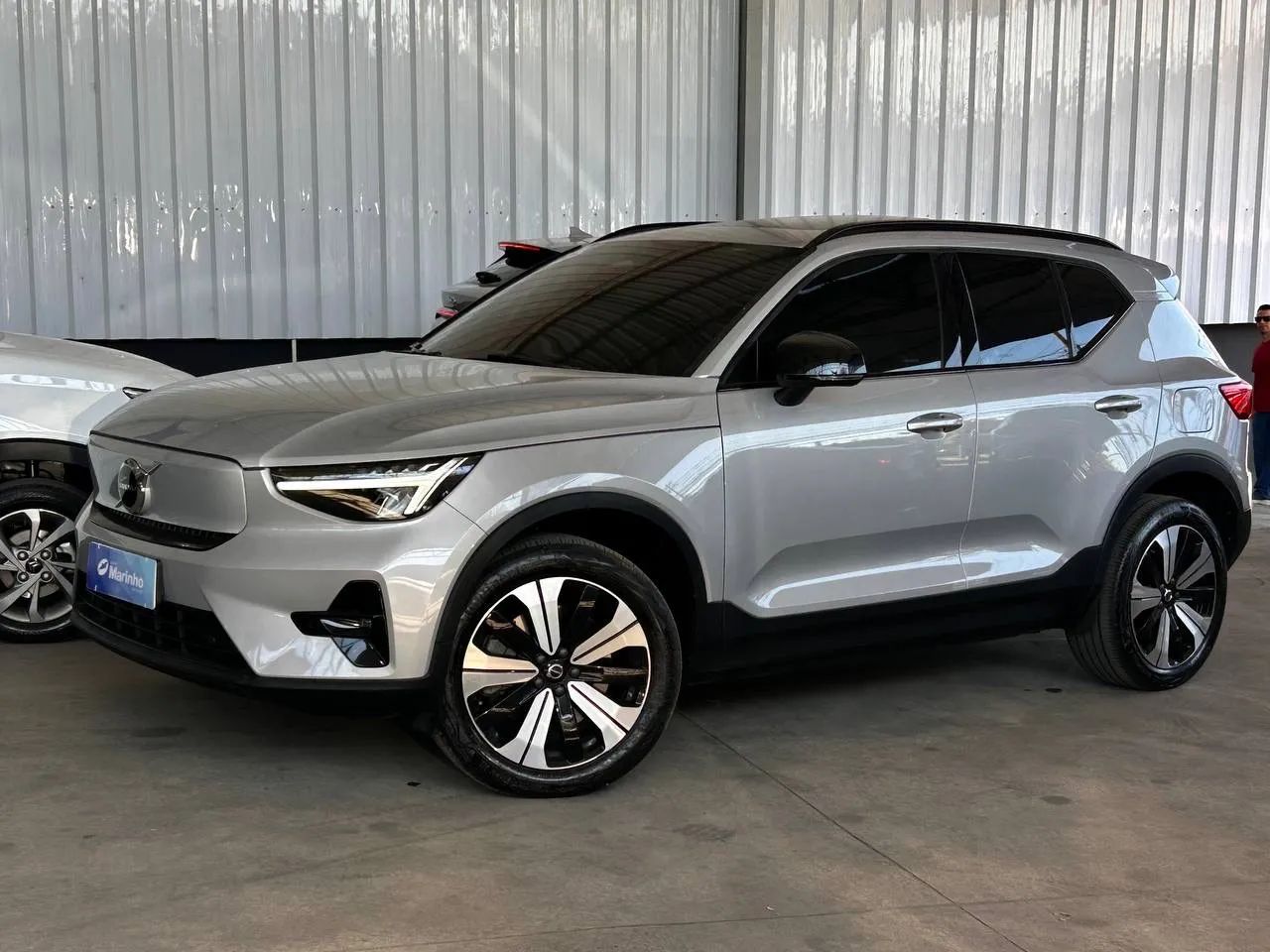 Volvo XC40 Recharge Plus (elétrico) 2023 - Foto 5