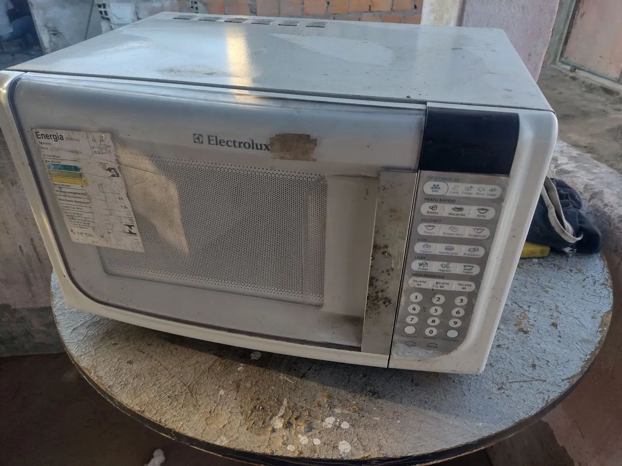 Vendo microondas Eletrolux 