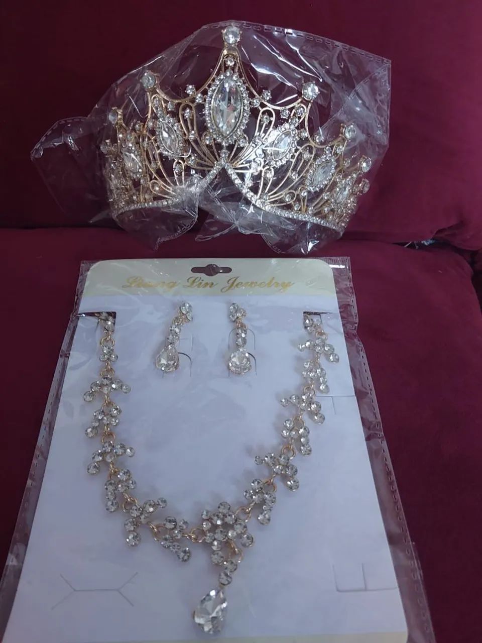 Conjunto Coroa, Colar e Brincos  - Foto 3