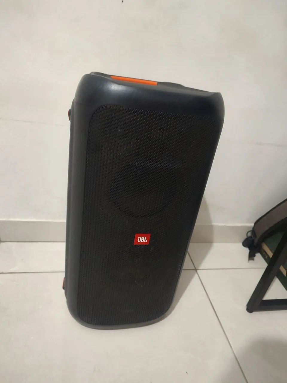 JBL PARTBOX 100 CONSERVADA  - Foto 3