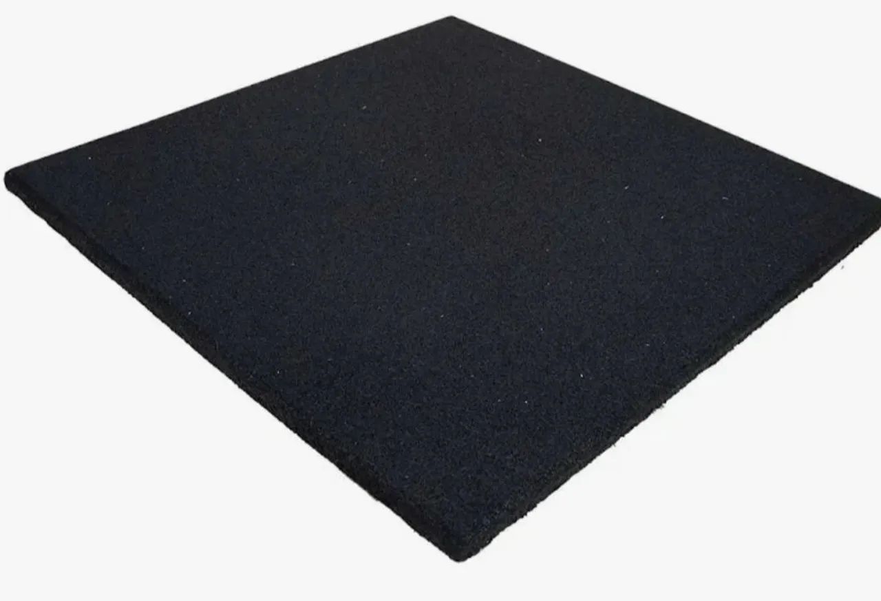 Vendo 40 metros quadrados de  Piso de Borracha de 50x50 de 15 mm Cor Ocre/preto