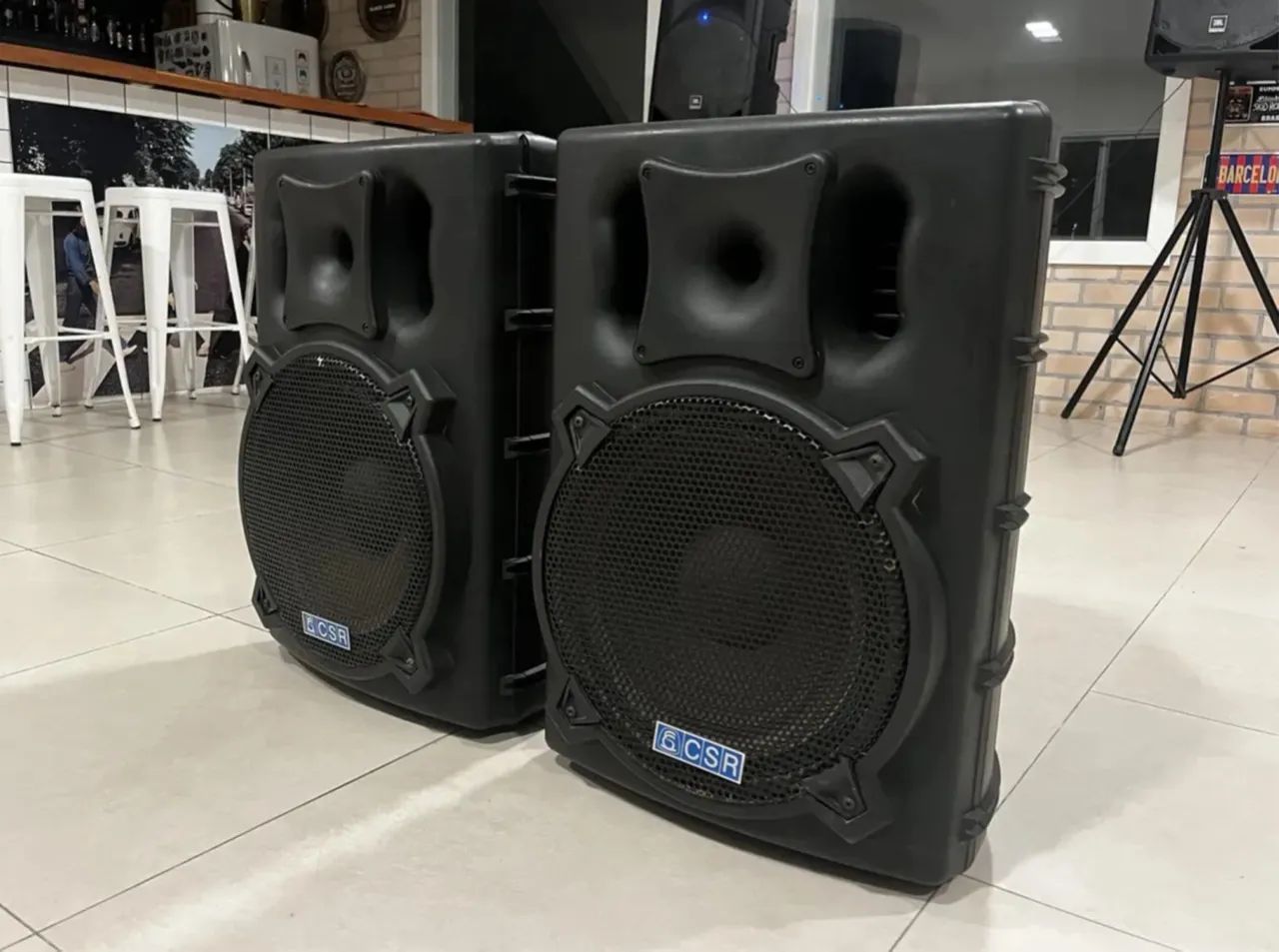 Caixa Amplifica Csr 4000a 15 Pol  - Excelentes - Foto 3