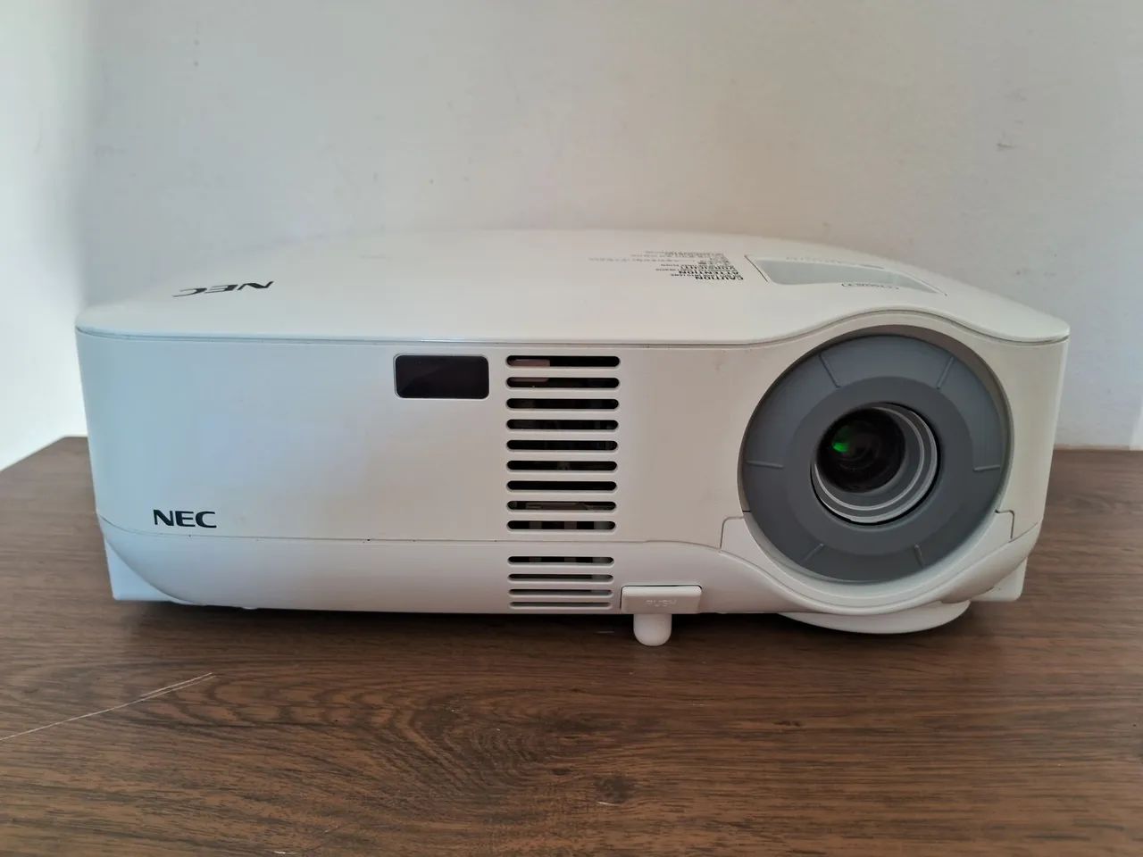 Projetor  Nec  VT700 