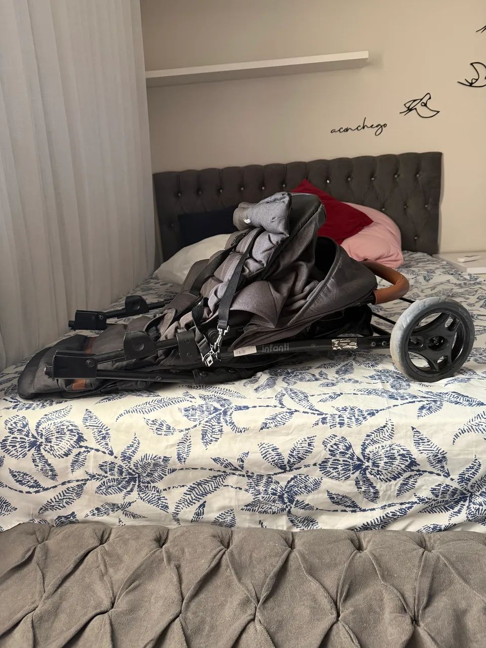 Carrinho de Bebê Infanti Breeze - Excelente Estado | Leve, Confortável e Prático - Foto 4