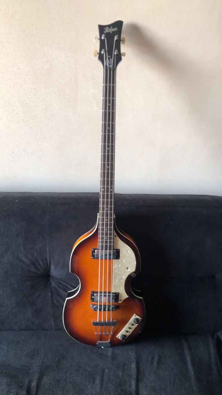 Baixo Hofner