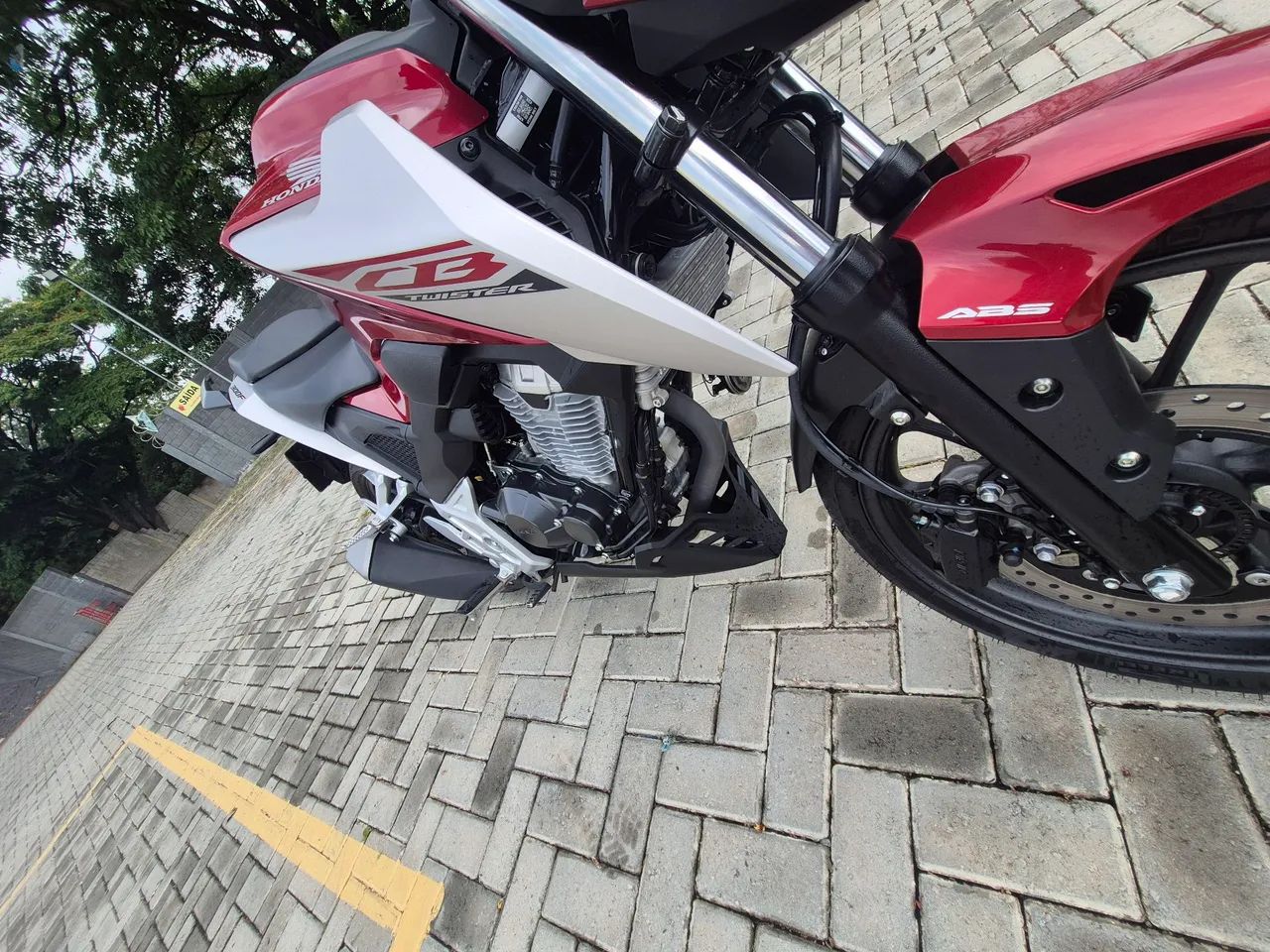 HONDA CB Twister - Foto 4