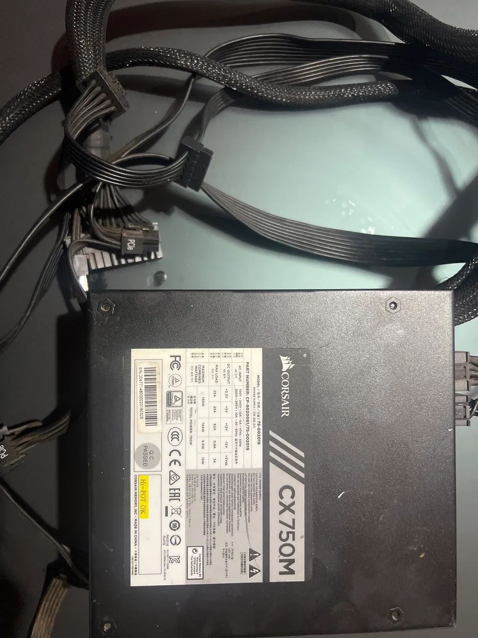 Fonte gamer corsair 750