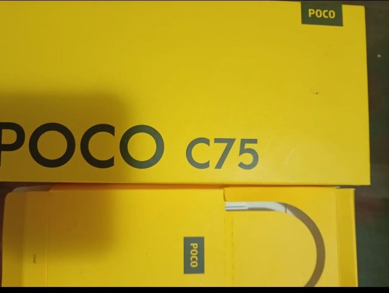 Celular Xiaomi semi novo com caixa  - Foto 3