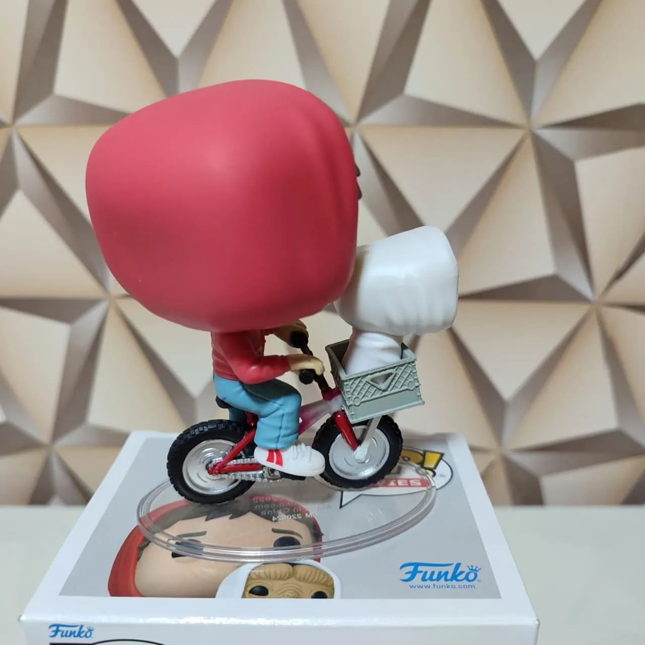Funko Pop! Elliot And ET. #1252 - Foto 3