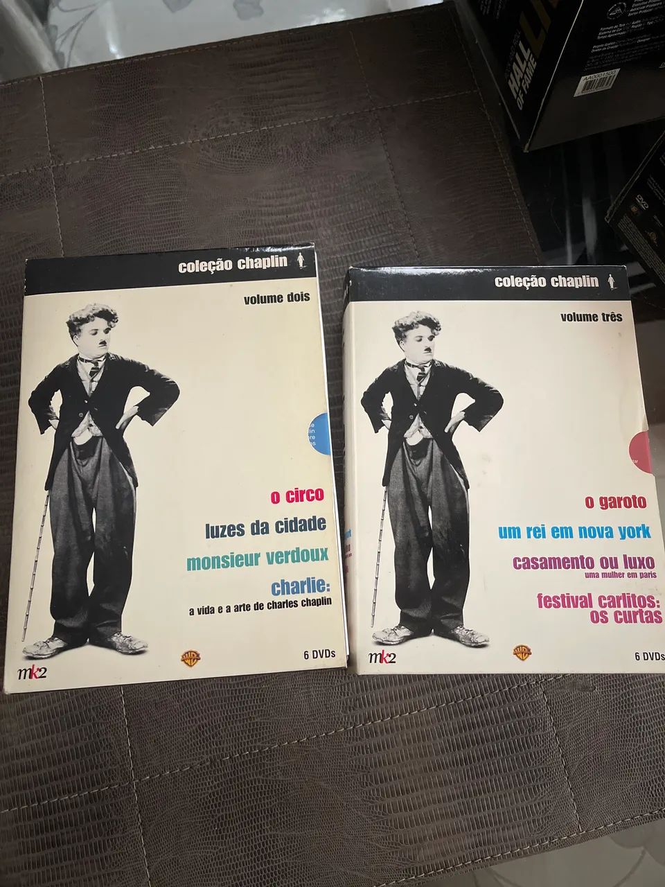Coleção Chaplin - Volume Dois e três com  6 DVDs cada volume)