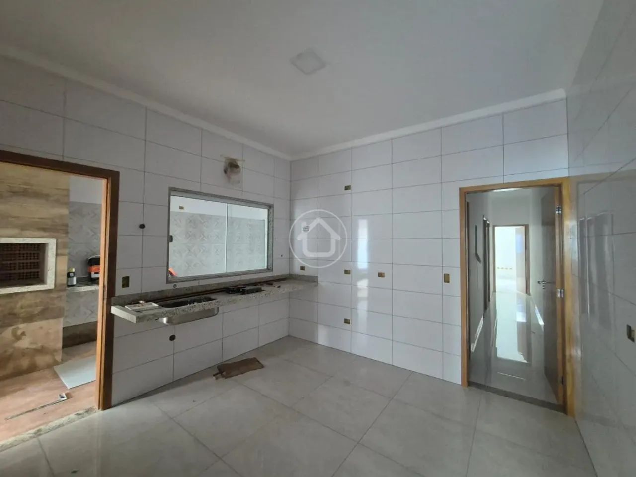 CASA NOVA COM 3 DORMITORIOS PROX AO COL. MILITAR - Foto 3