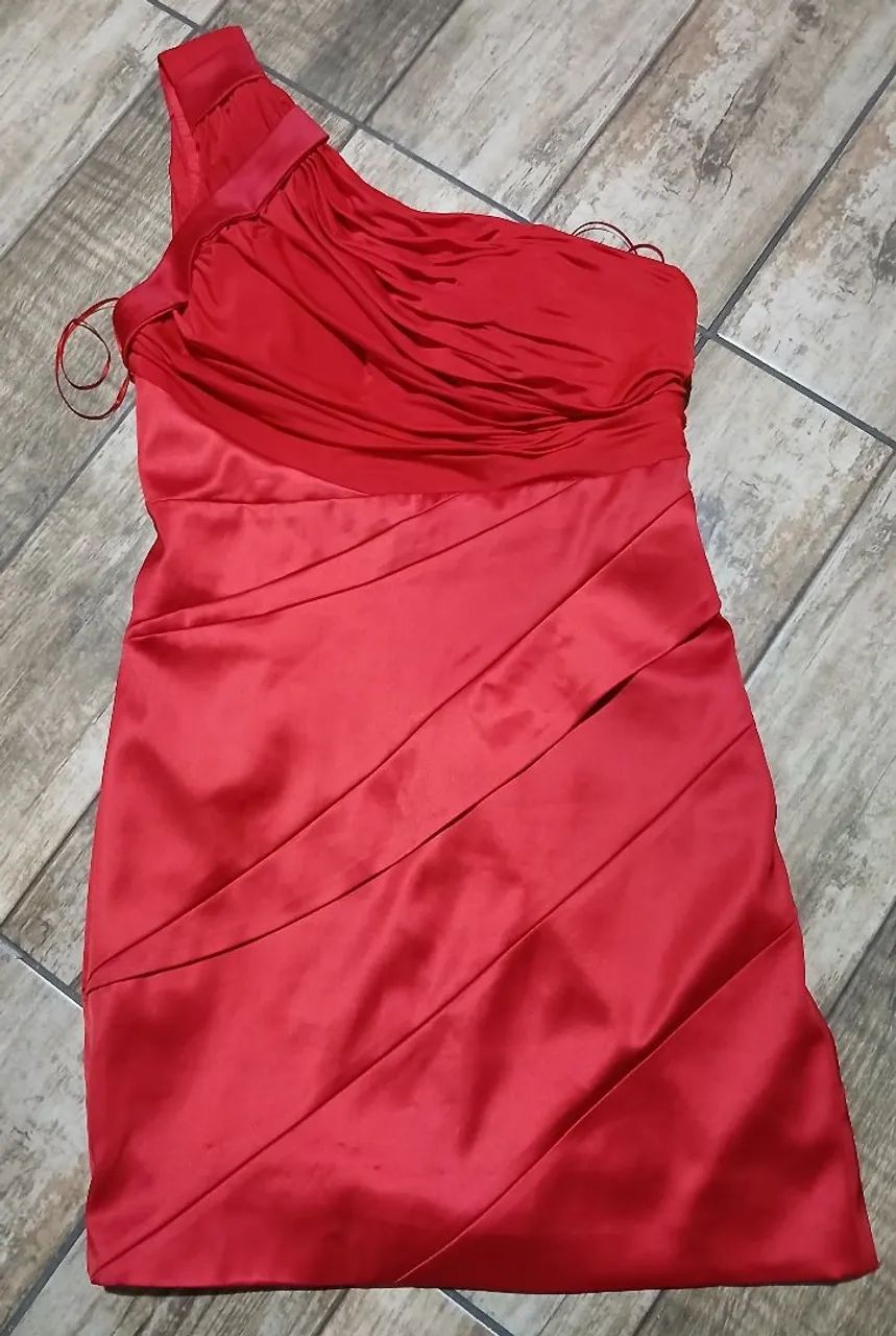 LOTE só de vestidos números variados  - Foto 2