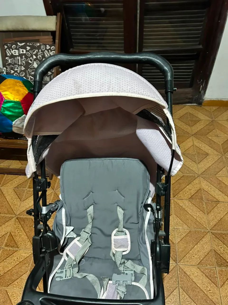Carrinho de bebe menina  - Foto 2