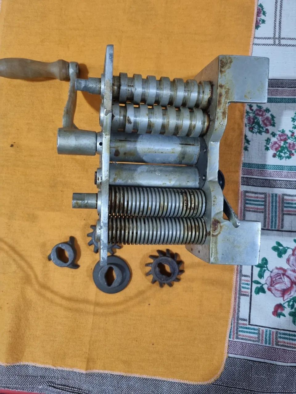 Maquina produção massas antiga - Foto 3