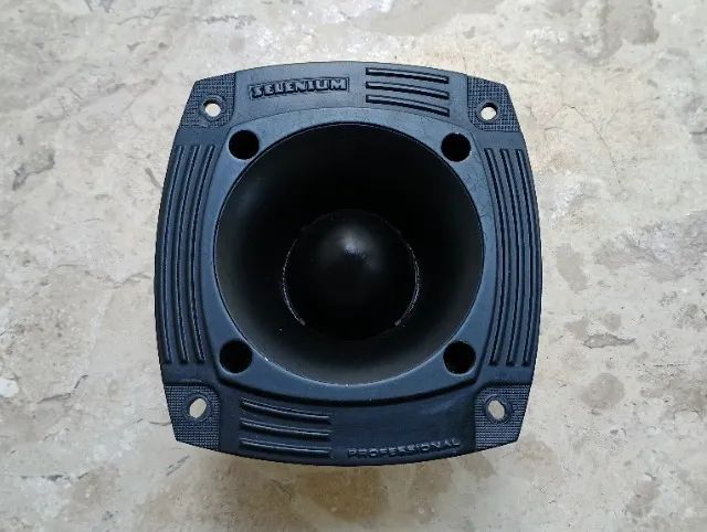 Par de Super Tweeters Selenium ST-302