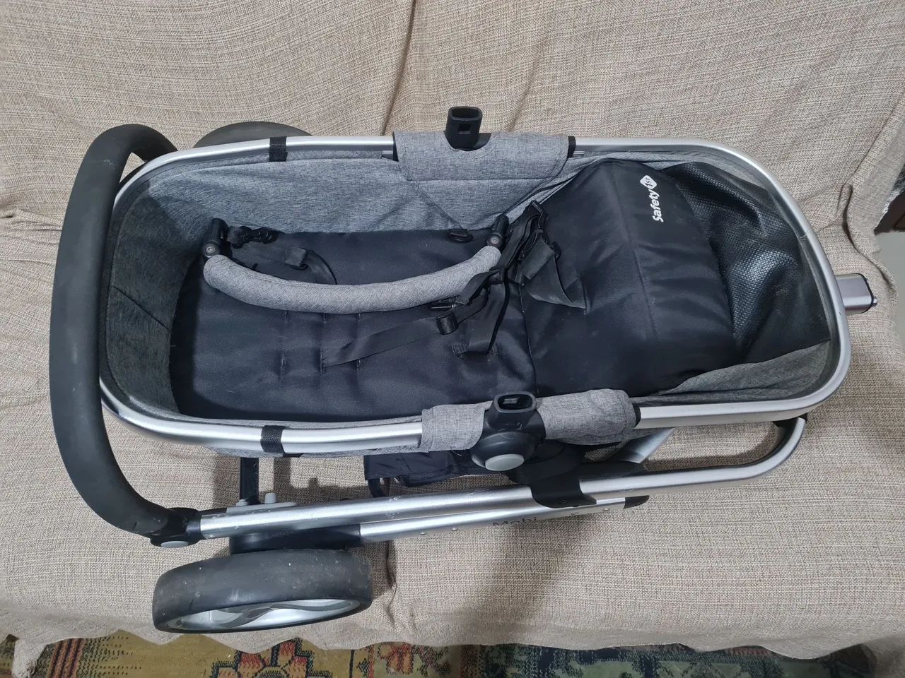 Vendo carrinho de bebe  safety 3 em 1 - Foto 4