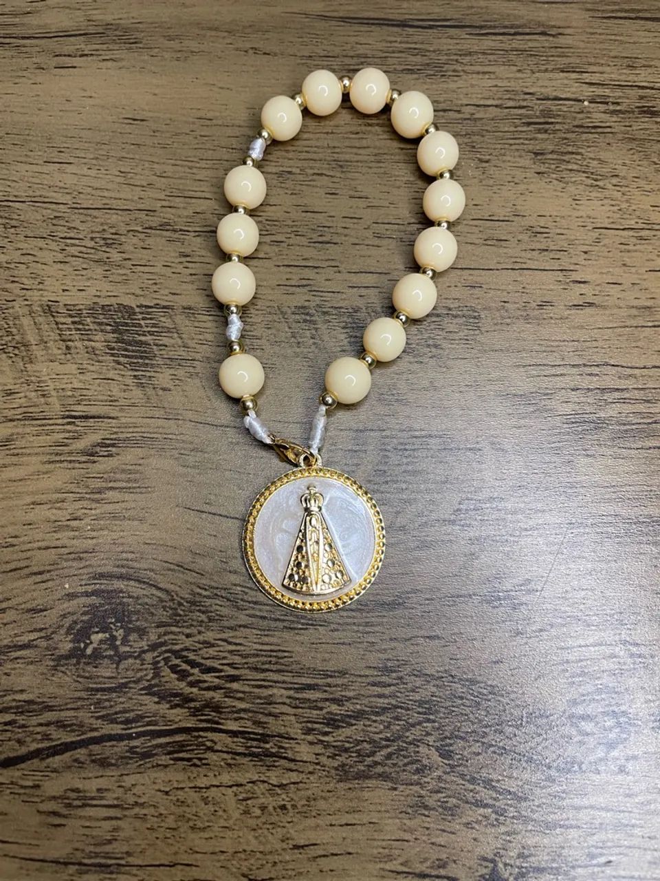 Terços, chaveiros e pulseiras.  - Foto 2