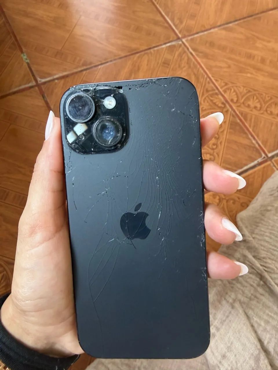 iPhone 15  - Foto 2