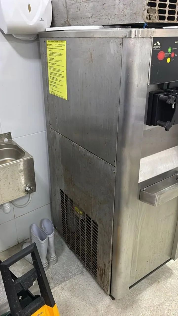 Vendo máquina de sorvete  - Foto 3