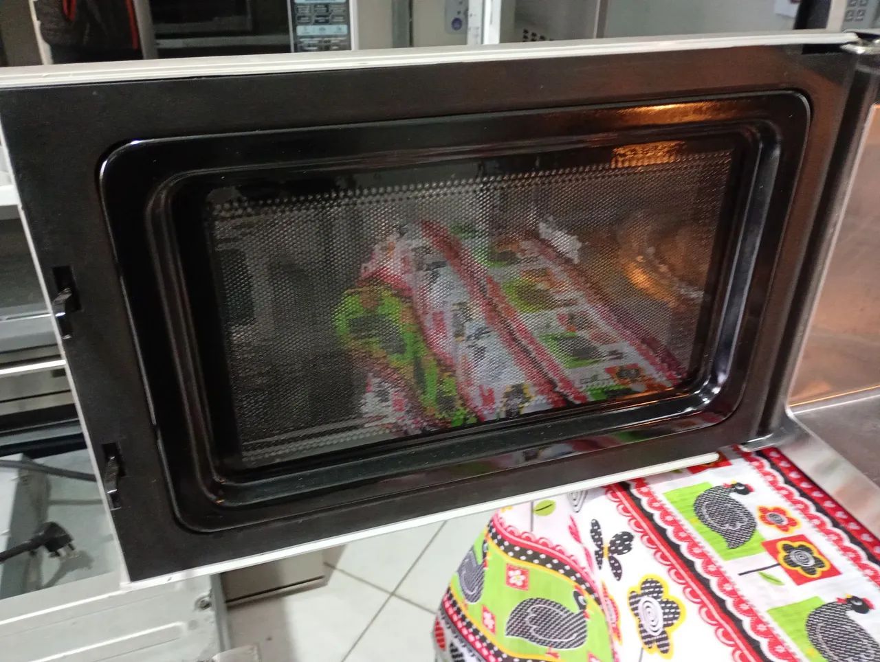 Microondas Brastemp Ative 31 Litros 127 volts - Foto 2