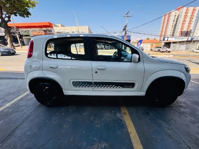 Fiat Uno Sporting 1.4 EVO Fire Flex 8V 4P 2014 - Foto 4
