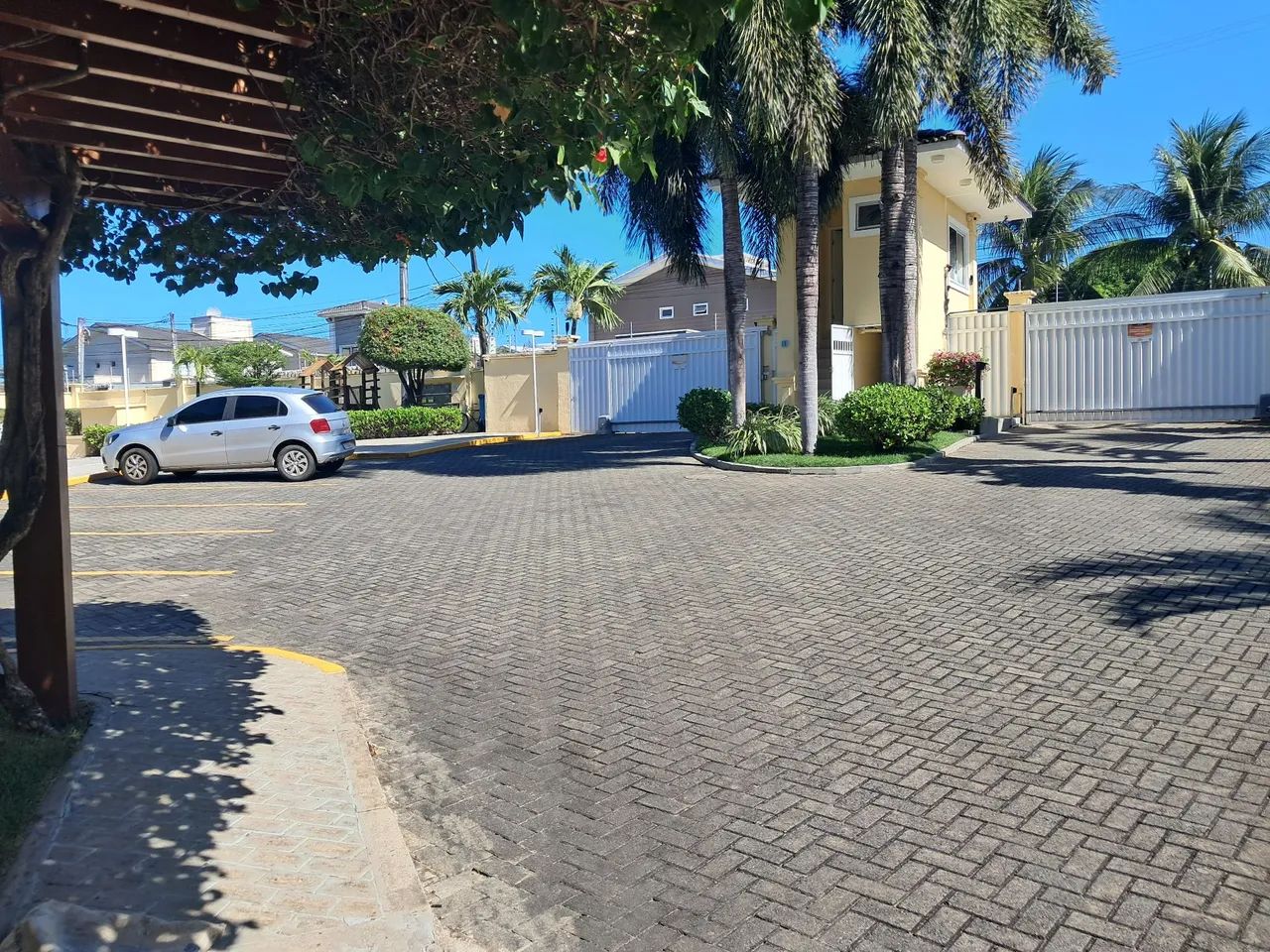Duplex Alto Padrao Prox ao Shopping do Eusebio - Foto 4