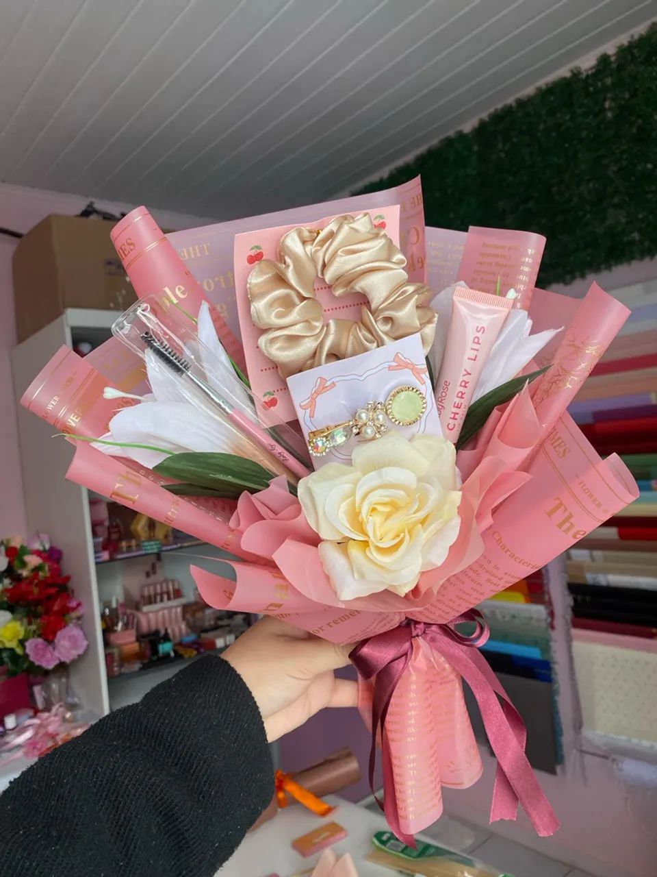 Presente Buquê de maquiagem 