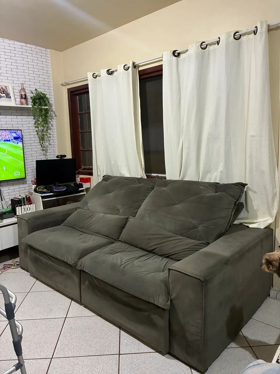 Sofá retrátil 2,30 metros cinza