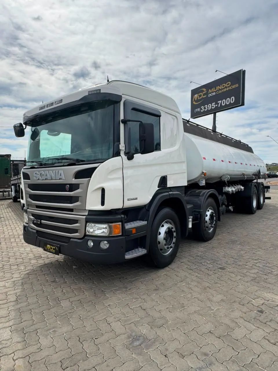 SCANIA P 310 - TANQUE COMBUSTÍVEL 