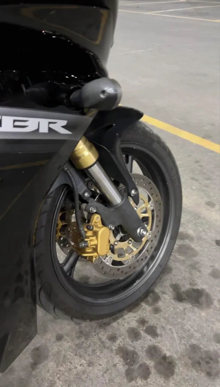 Cbr 600f hornet  - Foto 2